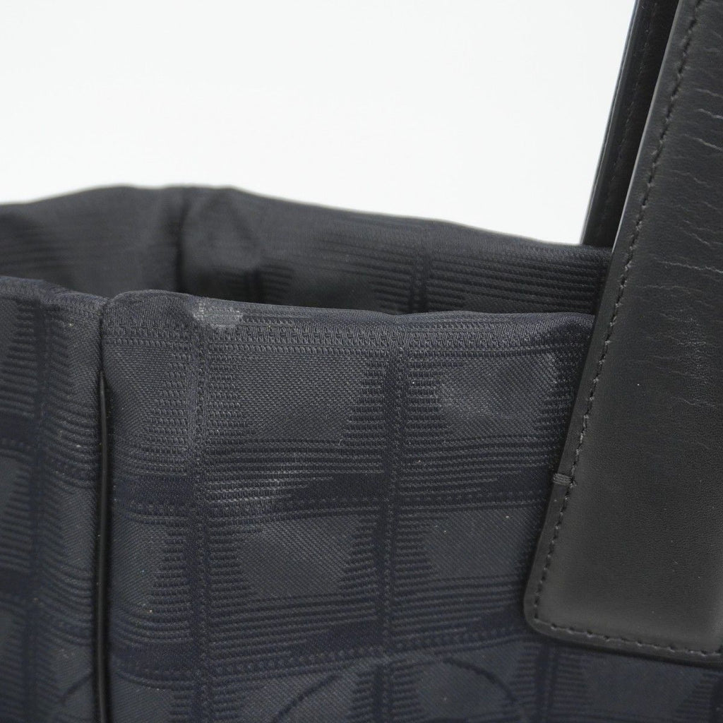 Chanel Tote New Travel Nylon Black Gold — view 7