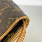 Louis Vuitton Shoulder Bag Monogram Pochette Twin GM Brown — view 8