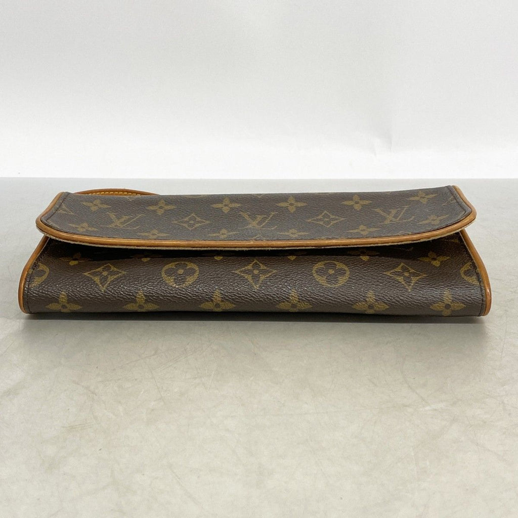 Louis Vuitton Shoulder Bag Monogram Pochette Twin GM Brown — view 3
