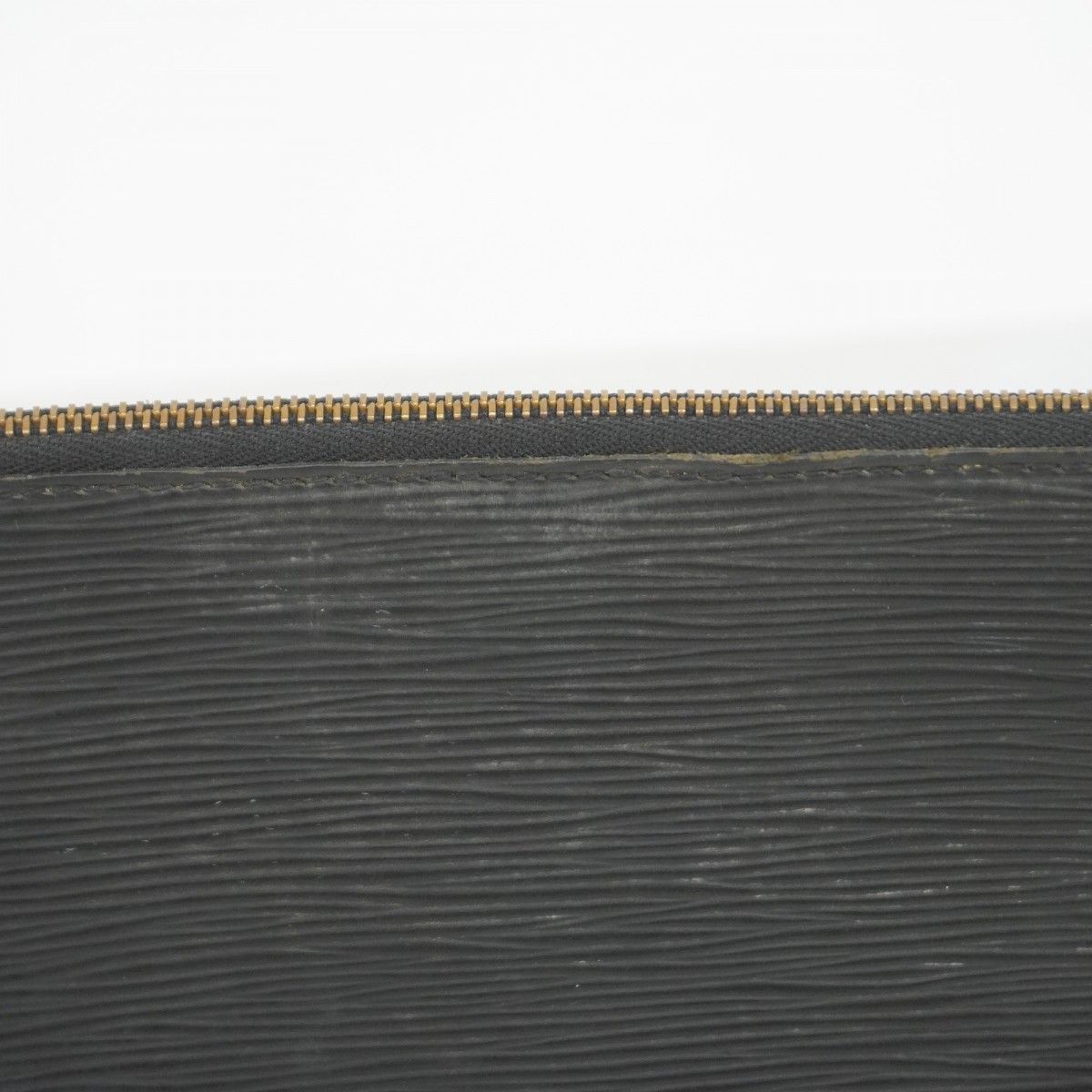 Louis Vuitton Pouch Epi Pochette Noir — view 7