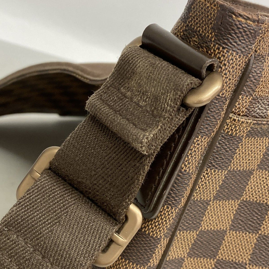 Louis Vuitton Shoulder Bag Damier District MM Ebene — view 8