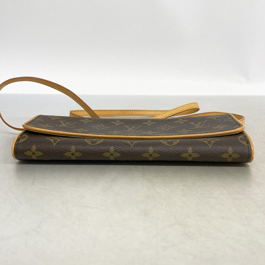 Louis Vuitton Shoulder Bag Monogram Pochette Twin GM Brown — view 3