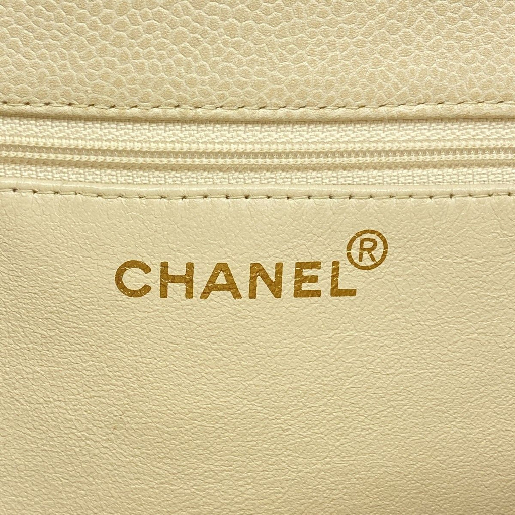 Chanel Tote Caviar Leather White Gold — view 5