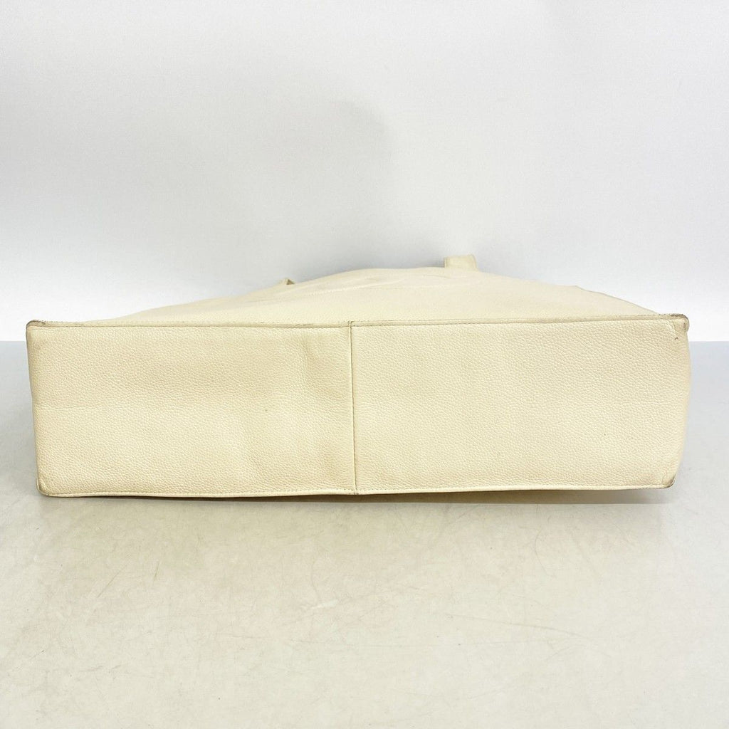 Chanel Tote Caviar Leather White Gold — view 3