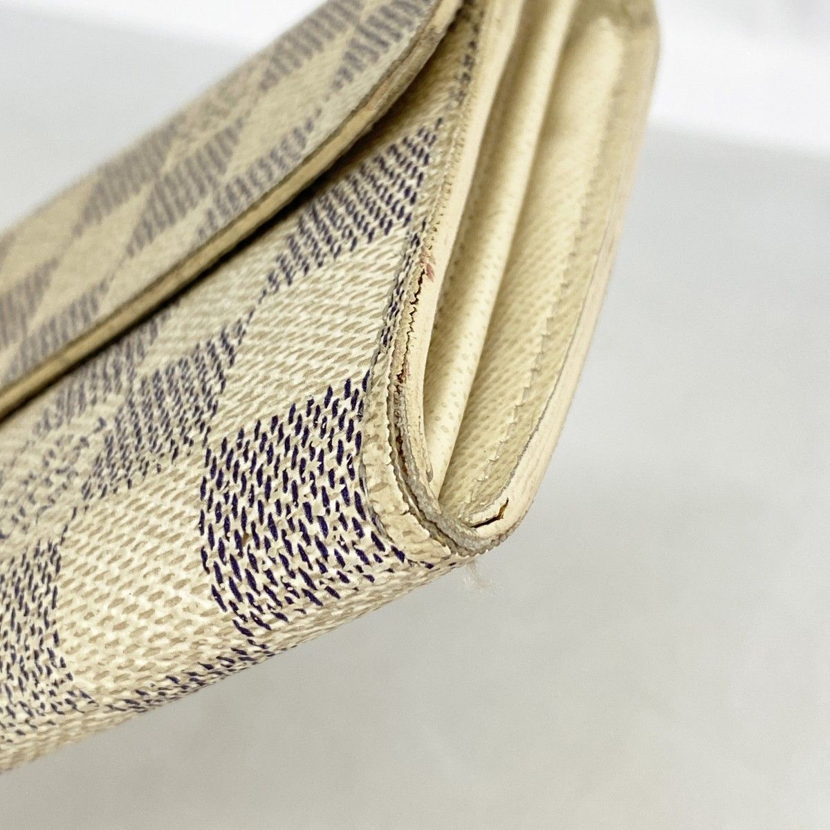 Louis Vuitton Wallet Damier Azur Portefeuille Sarah White — view 7