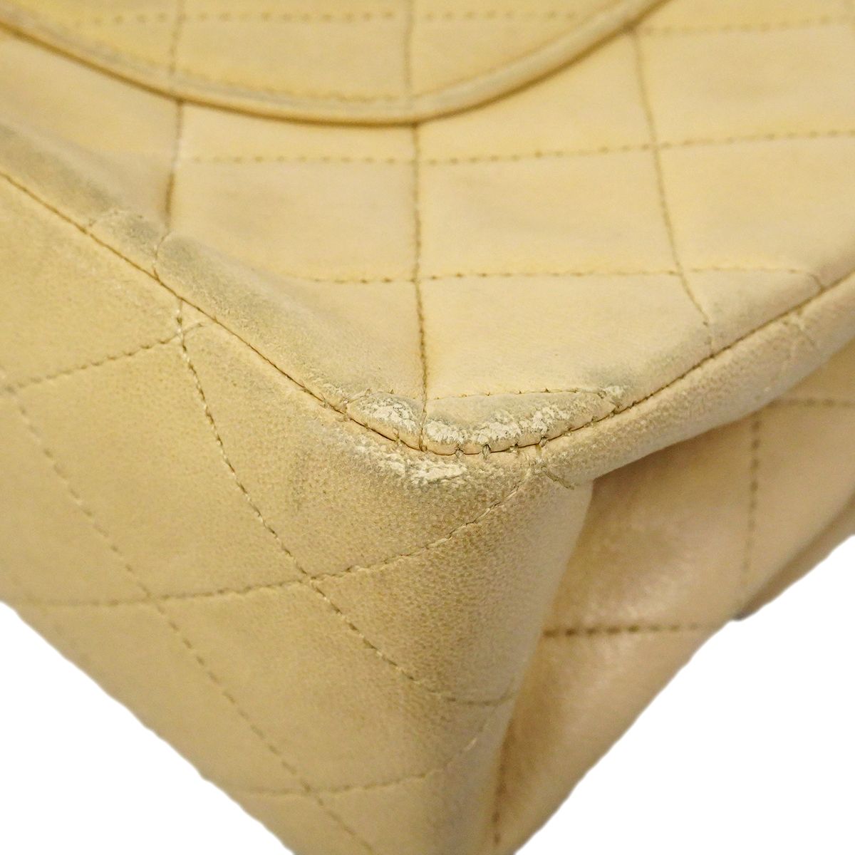 Chanel Shoulder Bag Quilted Lambskin Beige Gold — view 6