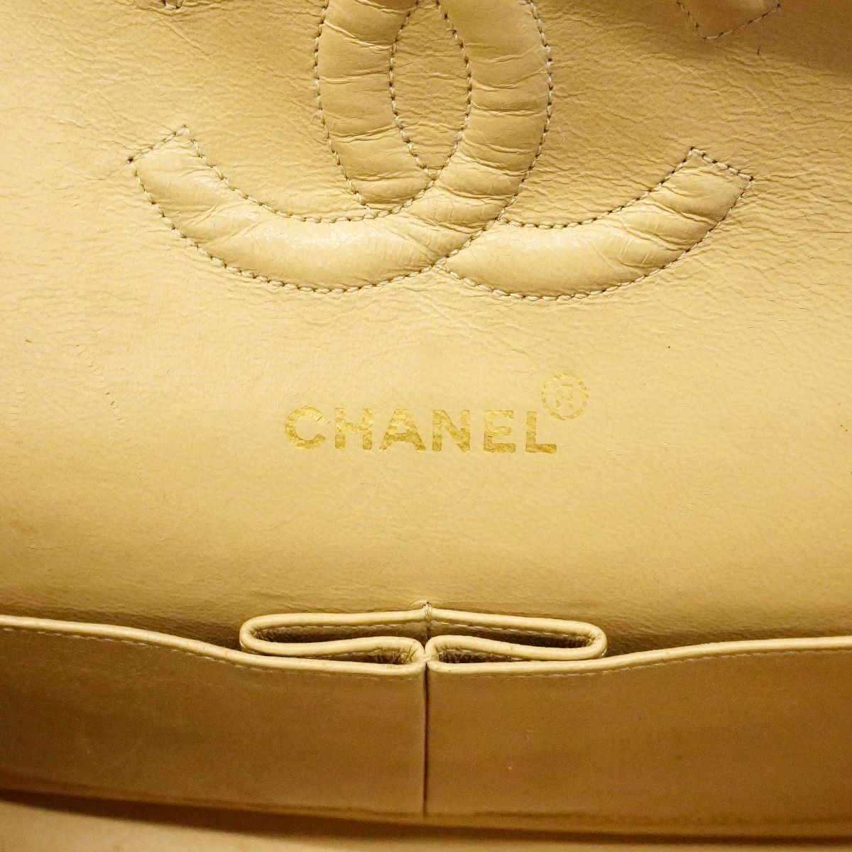 Chanel Shoulder Bag Quilted Lambskin Beige Gold — view 5