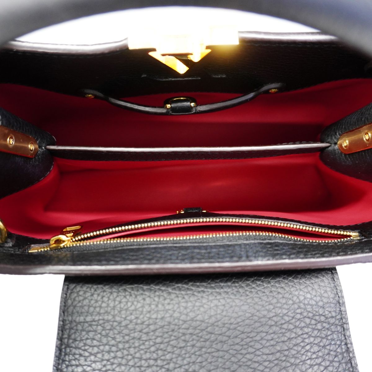 Louis Vuitton Handbag Taurillon Capucines BB Noir 2-Way — view 4