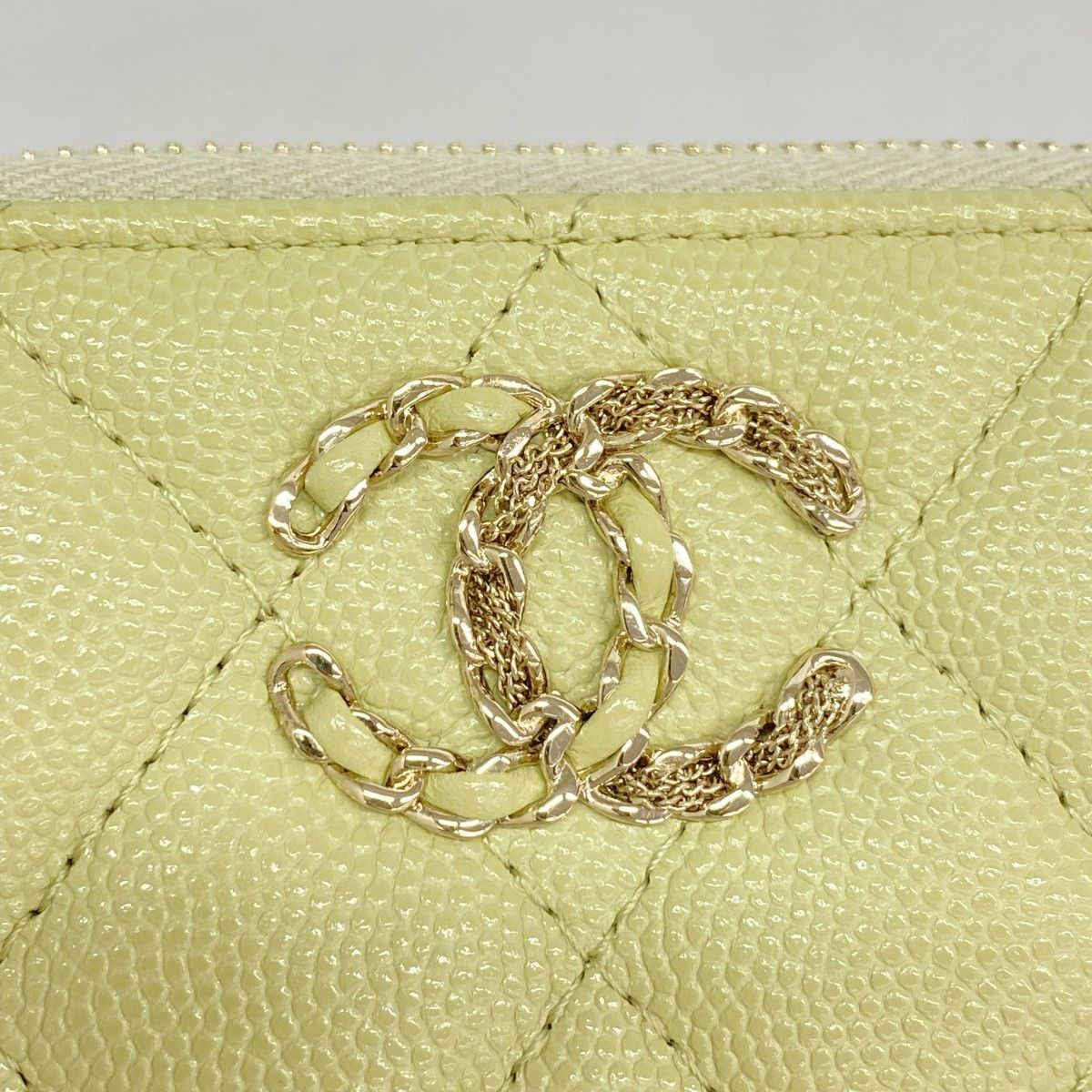 Chanel Coin Case Quilted Caviar Leather Light Green Gold — view 7
