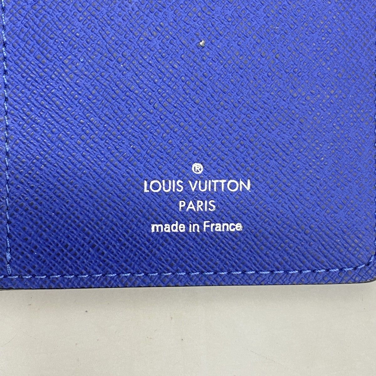 Louis Vuitton Wallet Taiga Portefeuille Brazza Cobalt — view 4