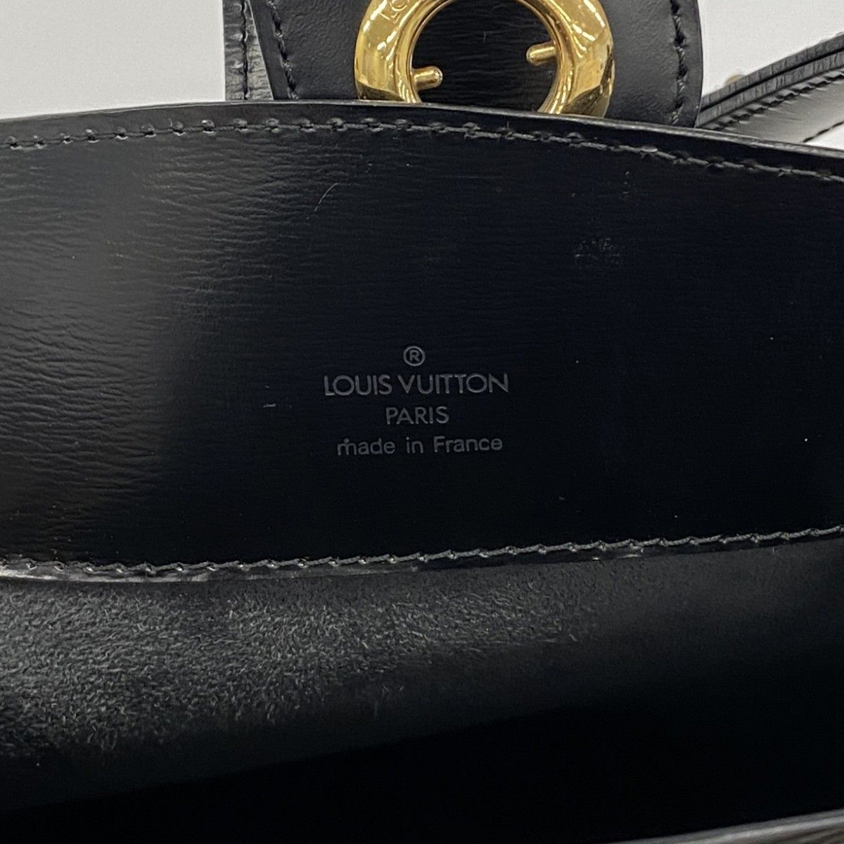 Louis Vuitton Shoulder Bag Epi Cluny Noir — view 5