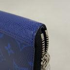 Louis Vuitton Wallet Taigarama Zippy Vertical Cobalt — view 7