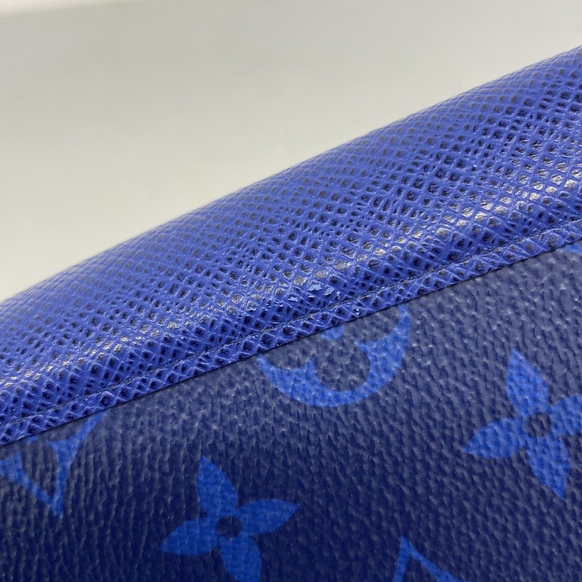Louis Vuitton Wallet Taigarama Zippy Vertical Cobalt — view 6