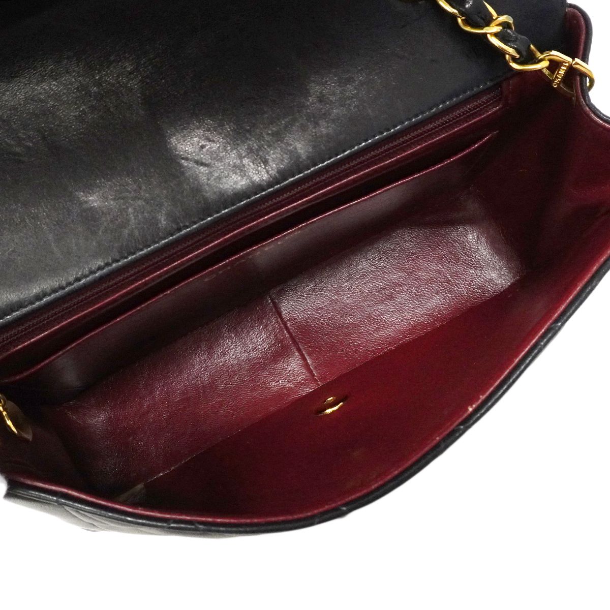 Chanel Shoulder Bag Diana Lambskin Black Gold — view 4