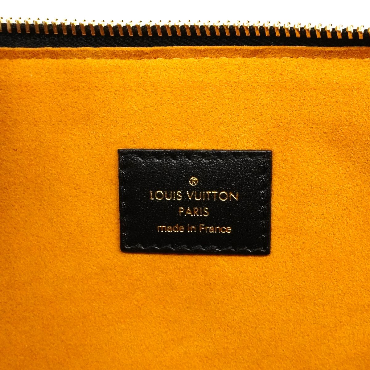 Louis Vuitton Shoulder Bag Monogram Embossed Coussin MM Black Cles Dies — view 5