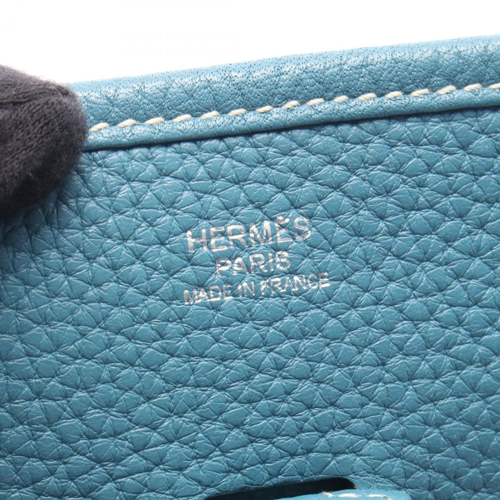 Hermes Shoulder Bag Evelyne 3 Trois PM Blue Jean Leather — view 4