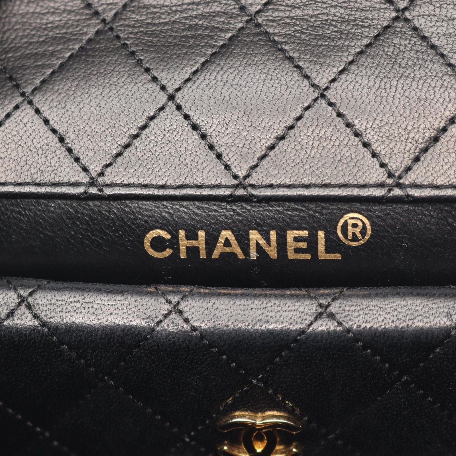 Chanel Shoulder Bag Quilted Black White Lambskin Bicolor Chain — view 4