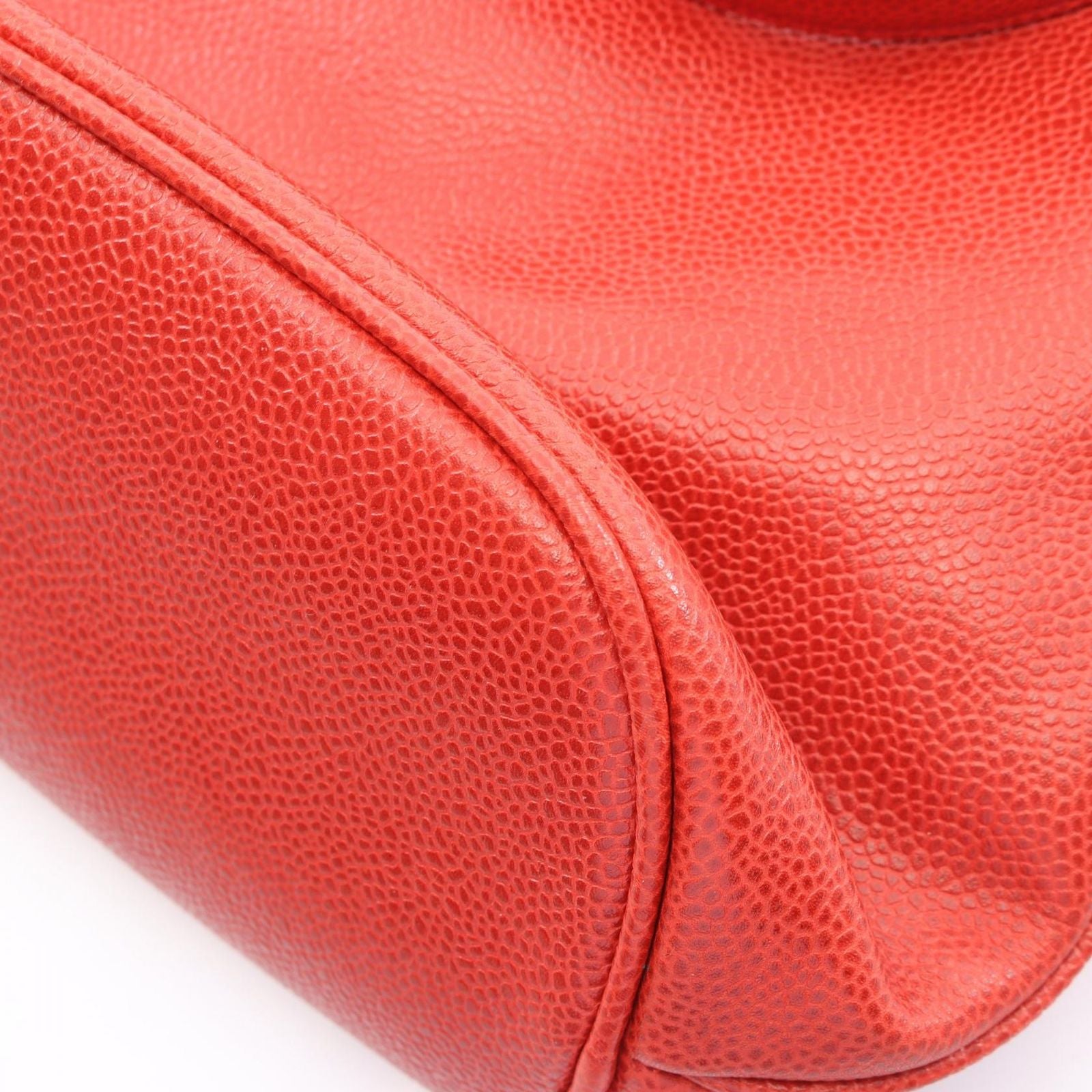 Chanel Tote Big CC Logo Red Caviar Leather Jumbo CC Coco Ball Chain — view 7