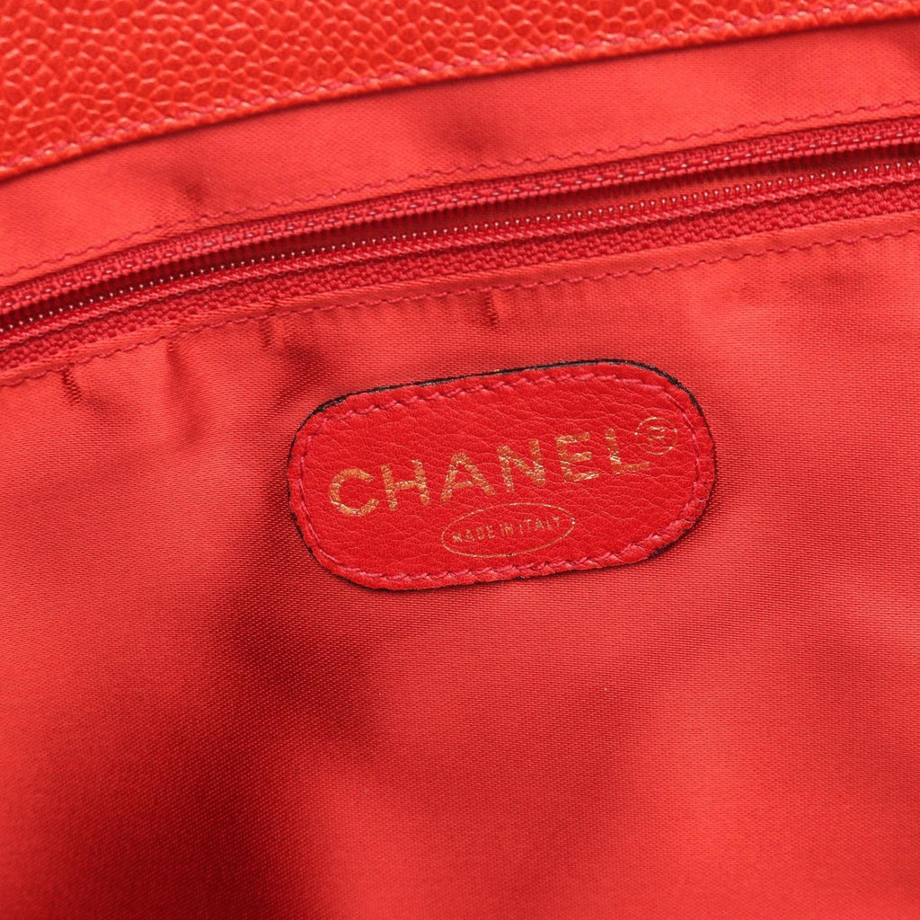 Chanel Tote Big CC Logo Red Caviar Leather Jumbo CC Coco Ball Chain — view 4