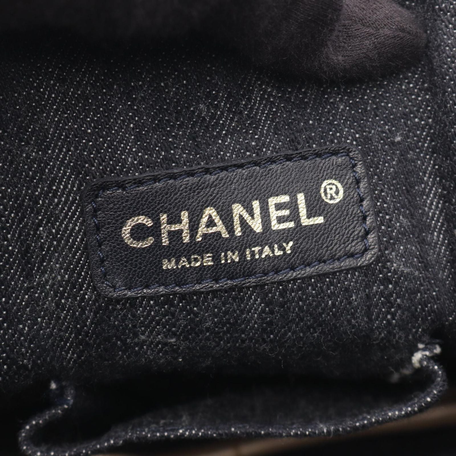 Chanel Handbag Spark Ring Denim CC Logo Indigo Blue — view 4