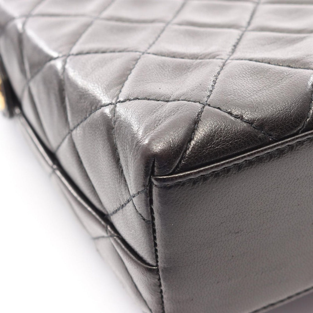 Chanel Shoulder Bag Quilted Black Lambskin — view 9