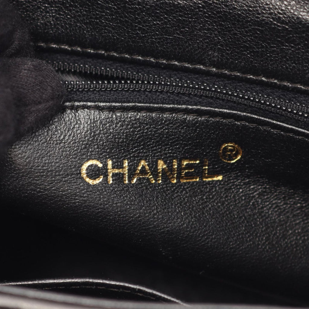 Chanel Shoulder Bag Quilted Black Lambskin — view 4