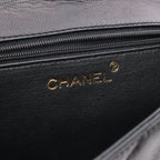 Chanel Handbag CC Logo Diamond Stitch Black Lambskin CC — view 4