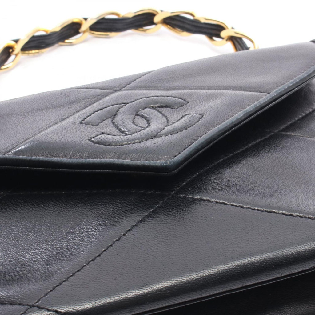 Chanel Handbag CC Logo Diamond Stitch Black Lambskin CC — view 6