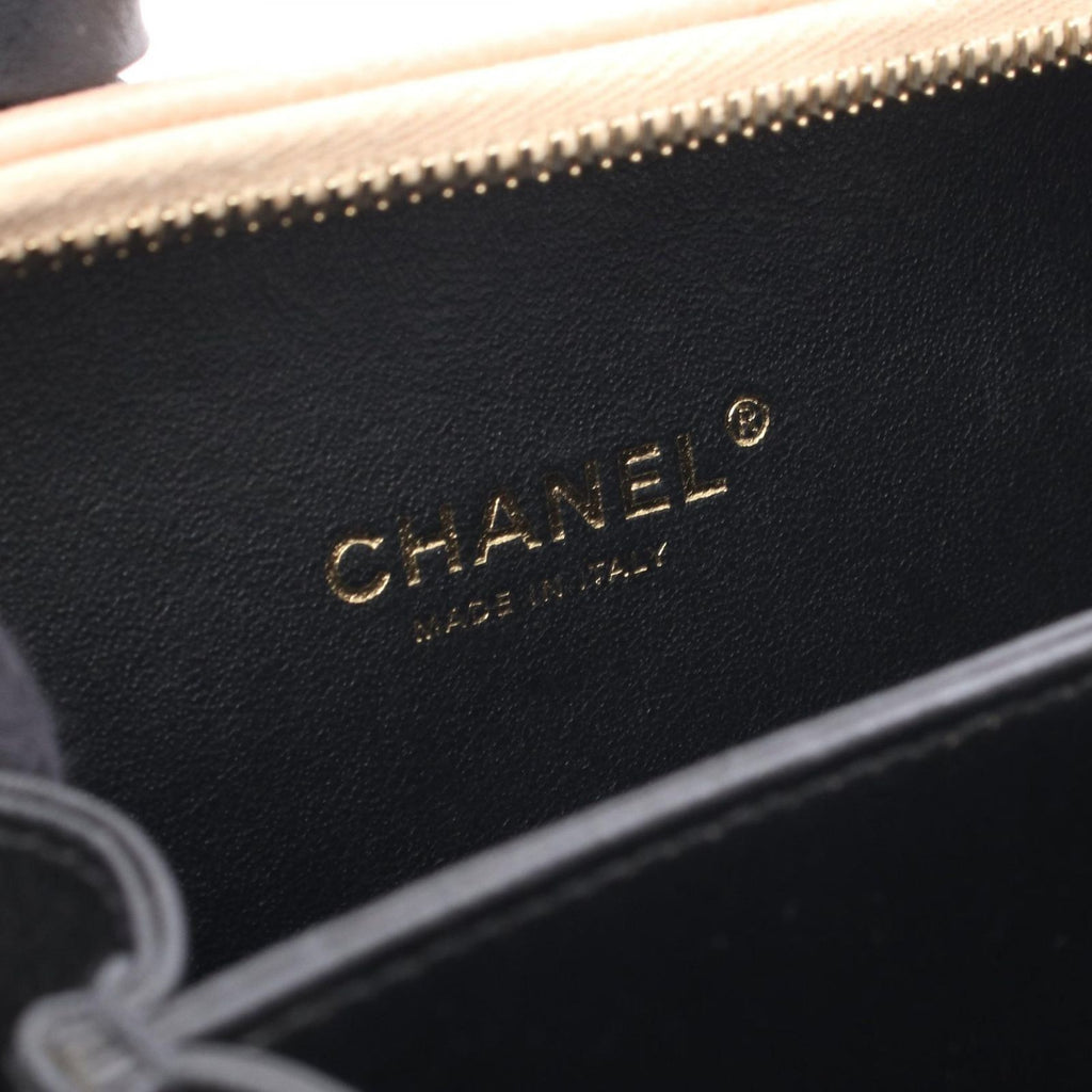 Chanel Shoulder Bag CC Figurine Small Vanity 2-Way Beige Calf Leather CC — view 4
