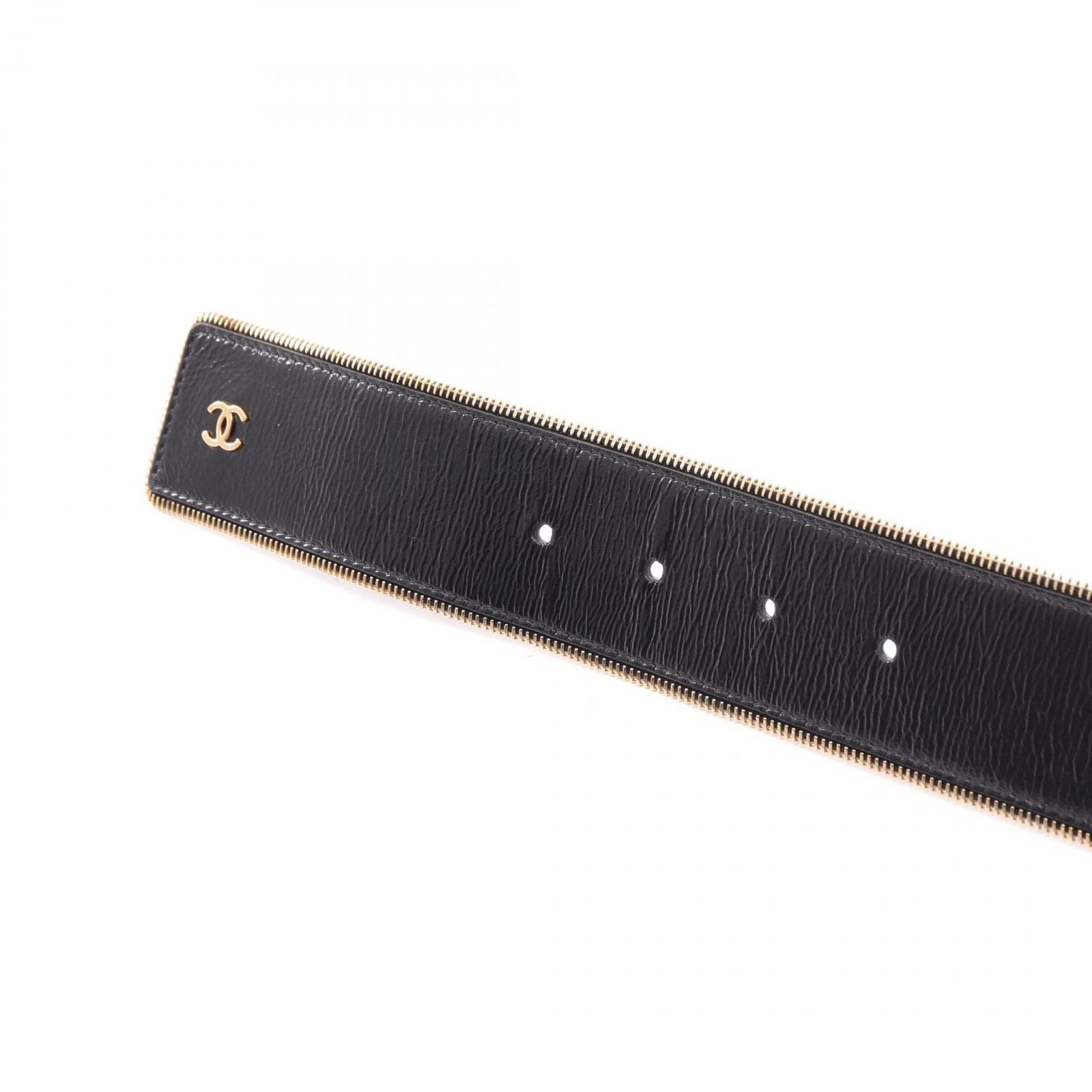 Chanel Belt CC Logo Leather — view 3