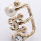 Chanel CC Logo Earring — view 5