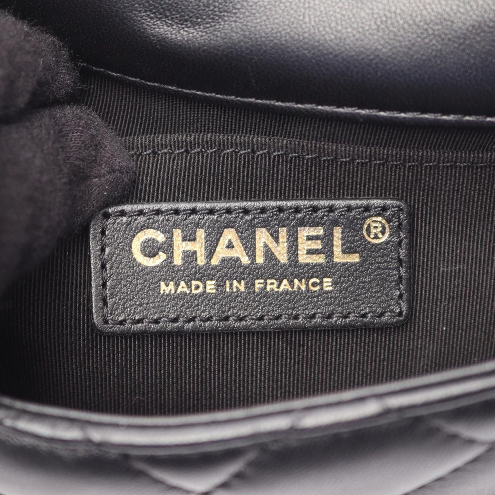 Chanel Shoulder Bag Quilted Chain Around Pearl Black Lambskin — view 4