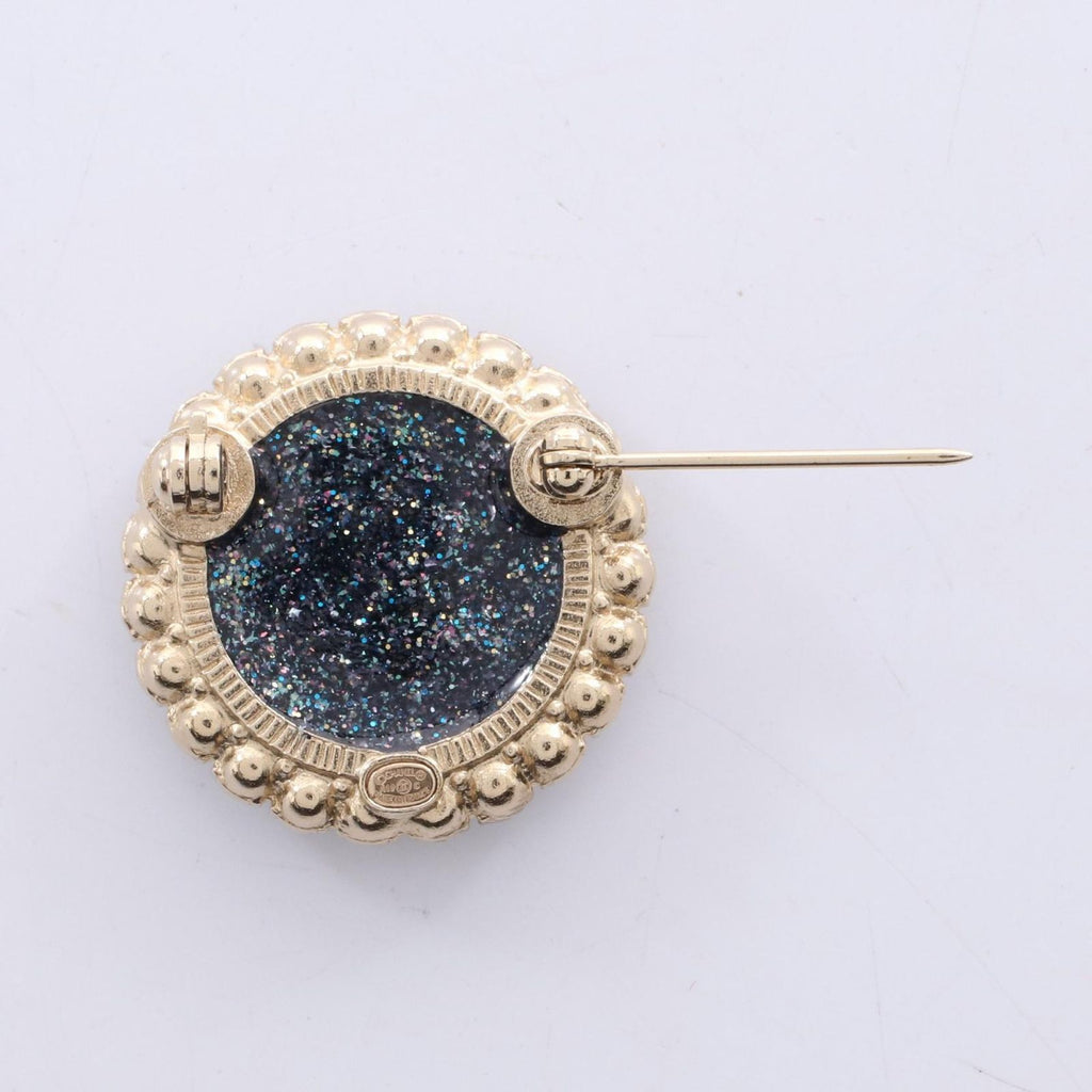 Chanel Brooch CC Logo Lame — view 2