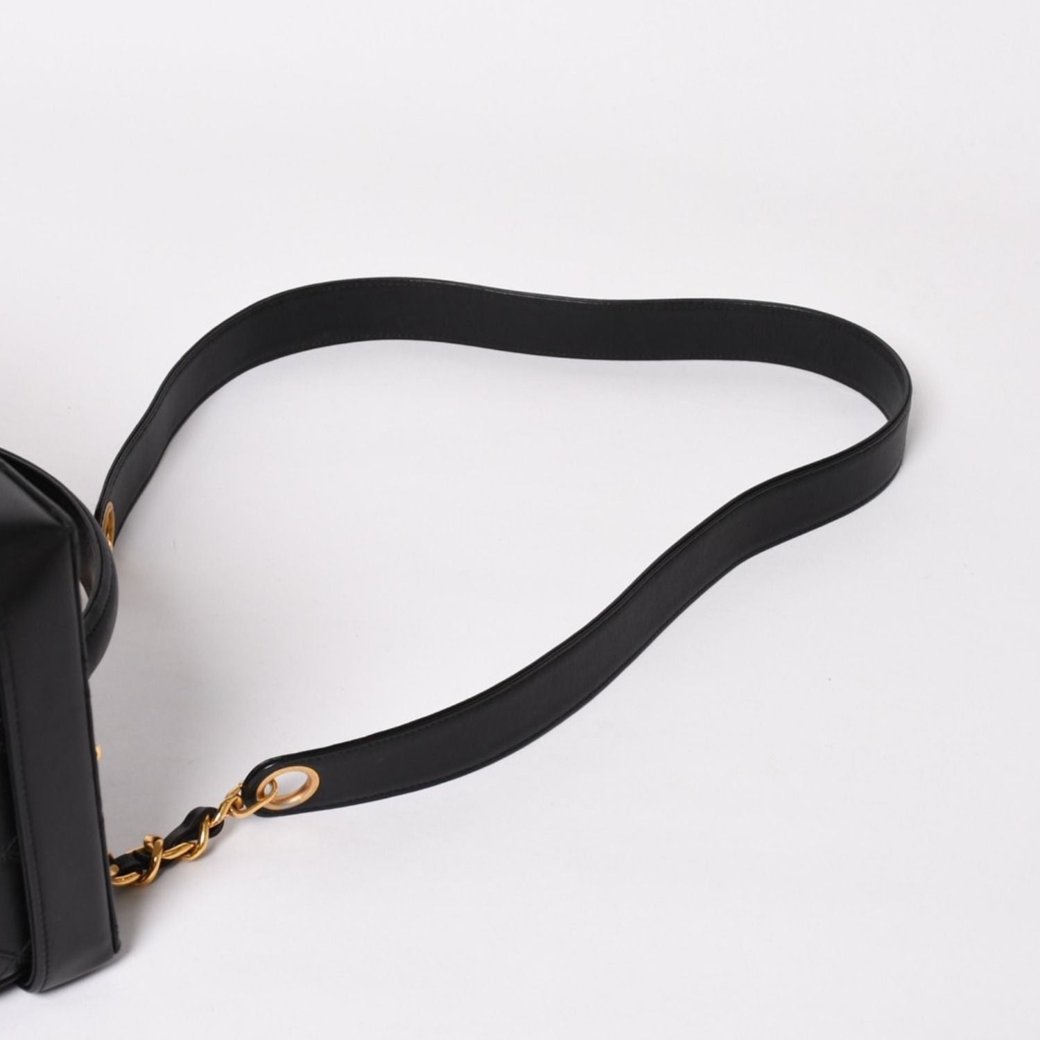 Chanel Bicolor Vanity Bag Handbag CC Logo Lambskin Black Gold — view 7