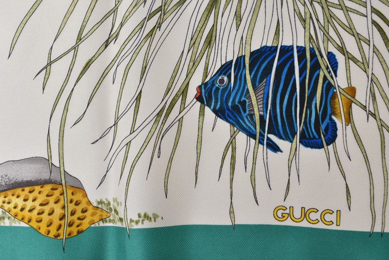 Gucci Scarf Vintage Silk Tropical Fish Motif Green White — view 5