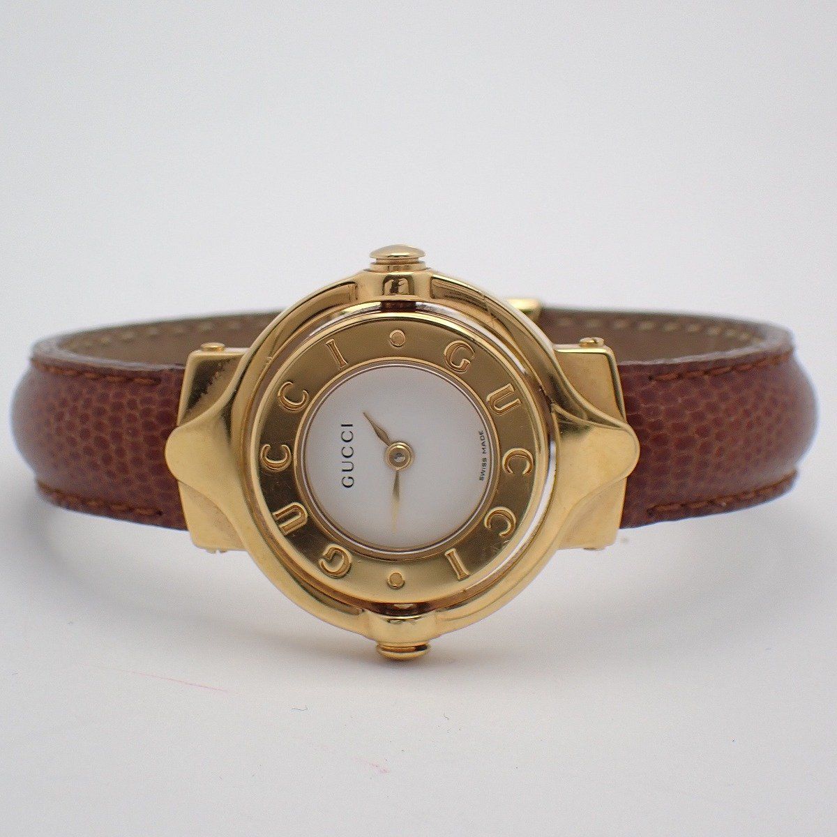 Gucci Breath Watch Quartz Gold White Dial Brown Leather Pawn — view 2