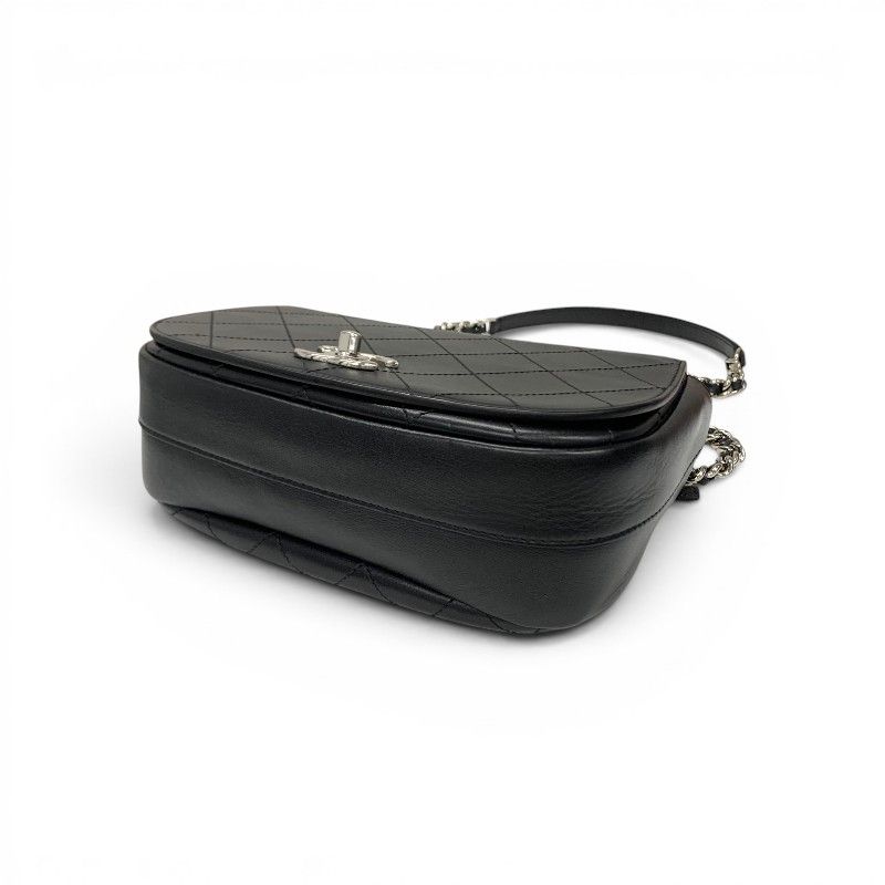Chanel Shoulder Bag Black Silver Quilted CC Logo Turnlock Chain Single Flap — view 4