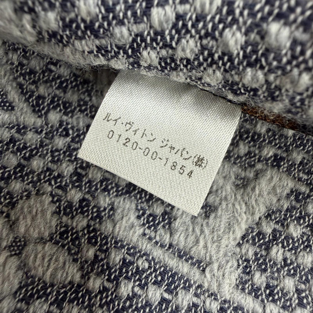 Louis Vuitton Echarpe Monogram Classic Wool Scarf Gray — view 7