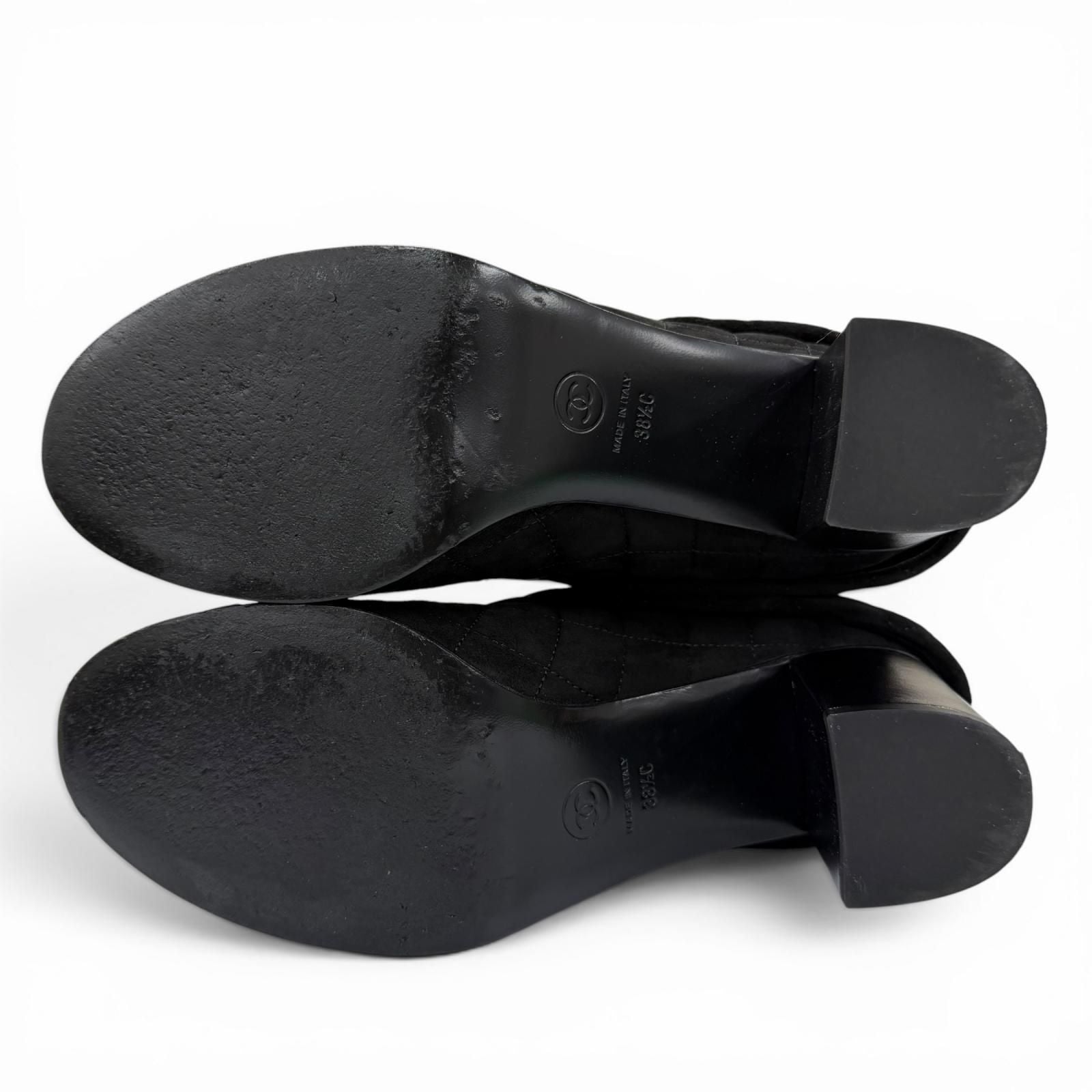 Chanel CC Logo Heart Clover Suede Leather Short Boots Black — view 7