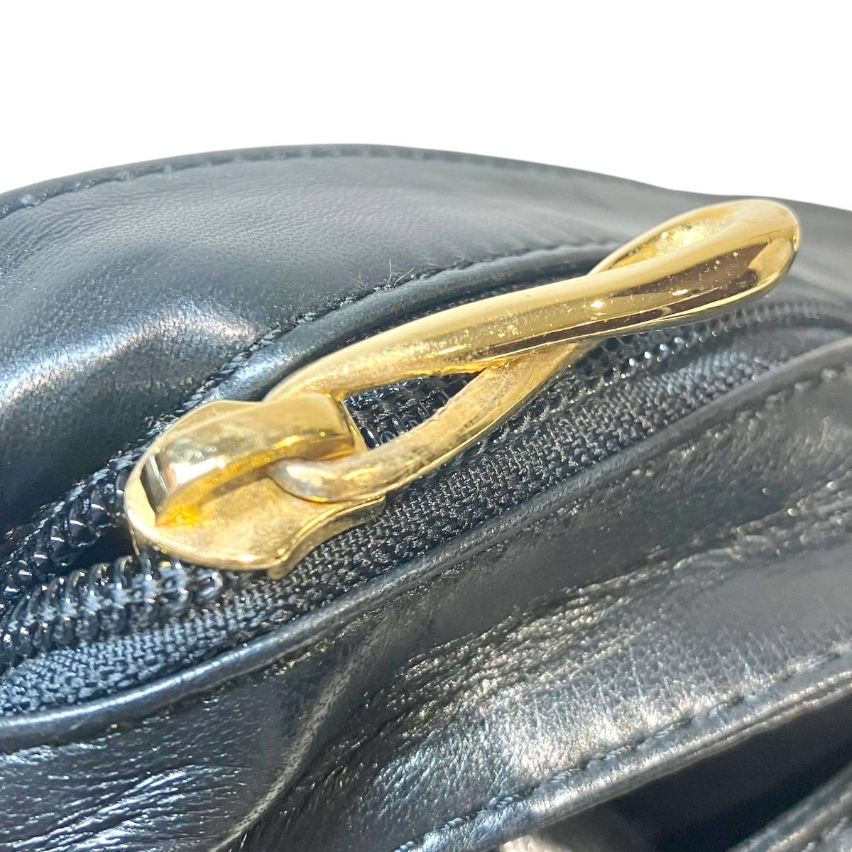 Loewe Anagram Shoulder Bag Leather — view 9