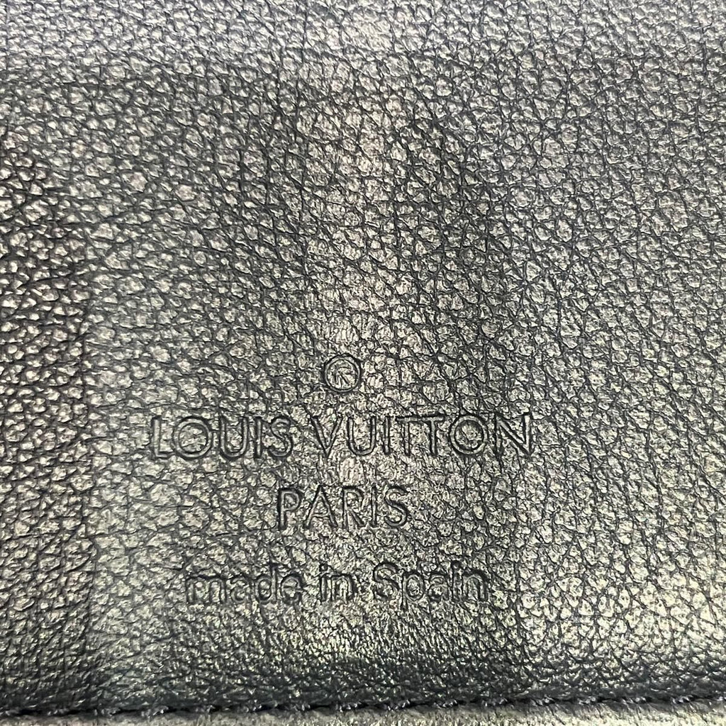 Louis Vuitton Zippy Wallet Vertical Taiga Leather — view 4
