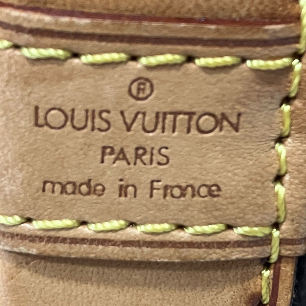 Louis Vuitton Alma PM Monogram Handbag Canvas — view 4
