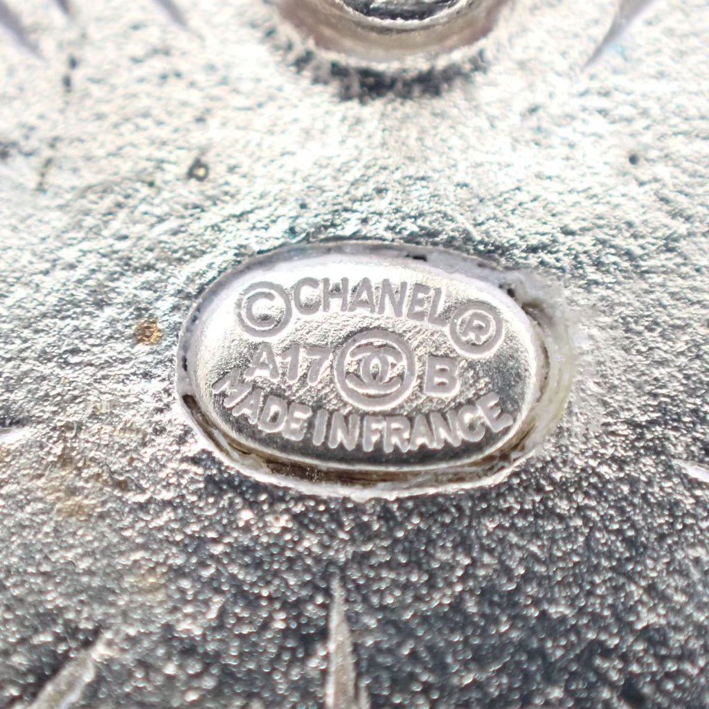 Chanel CC Logo Star Earrings Collection Silver — view 7