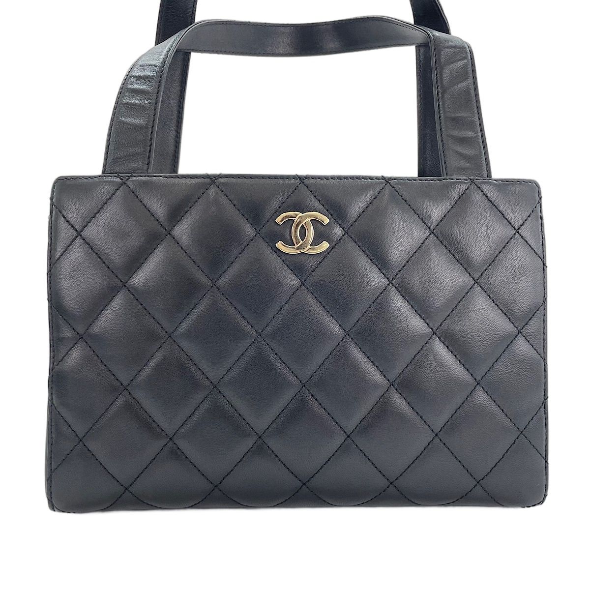 Chanel Handbag Quilted Black — view 2