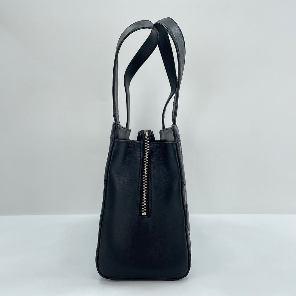 Chanel Handbag Quilted Black — view 5