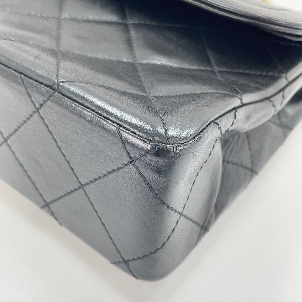 Chanel Shoulder Bag Quilted — view 8