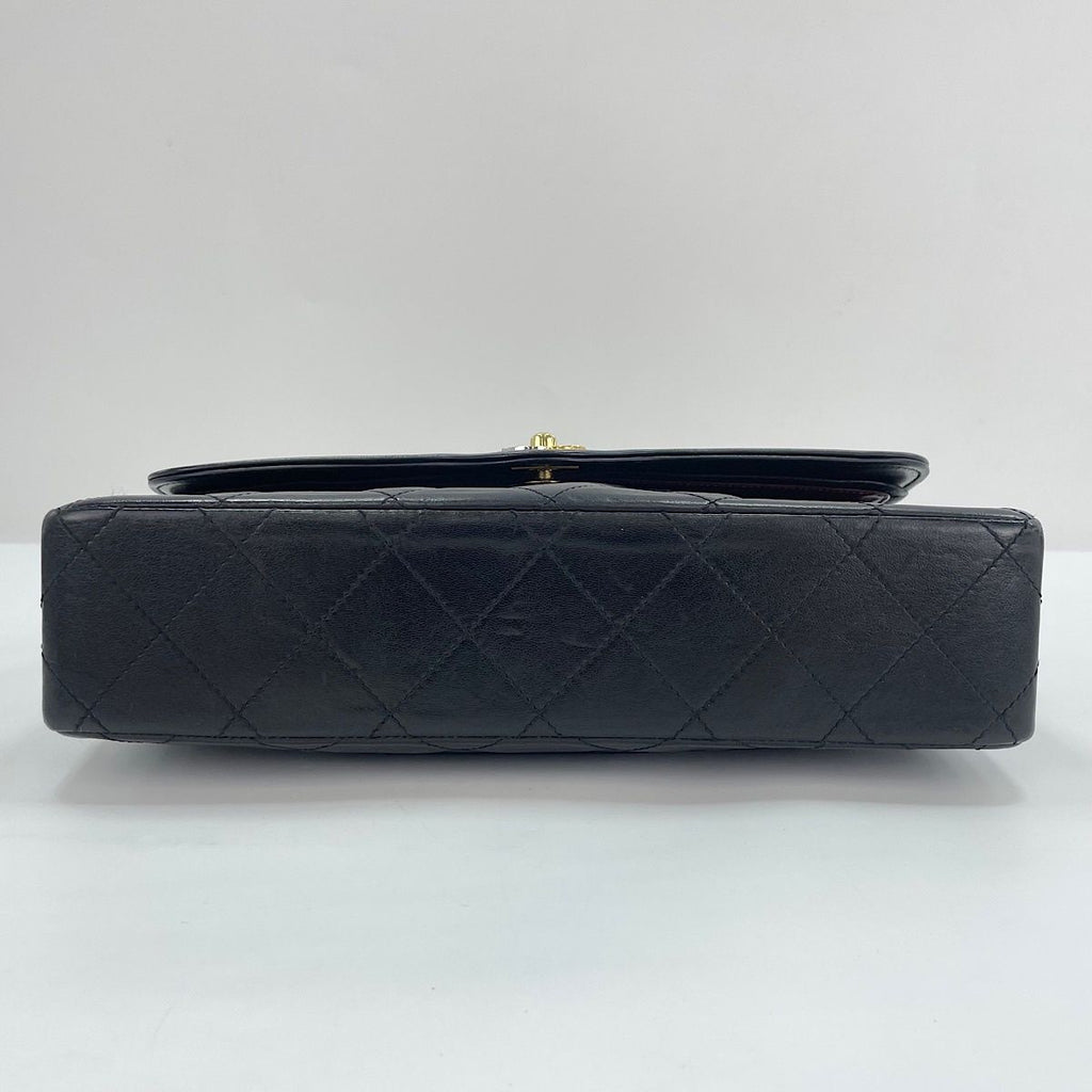 Chanel Shoulder Bag Quilted — view 7