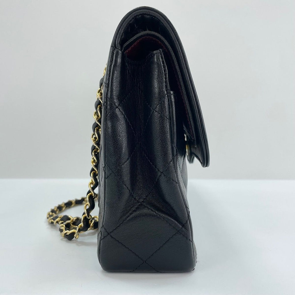 Chanel Shoulder Bag Quilted — view 5