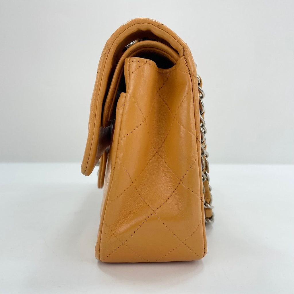 Chanel Shoulder Bag Quilted 23 — view 6