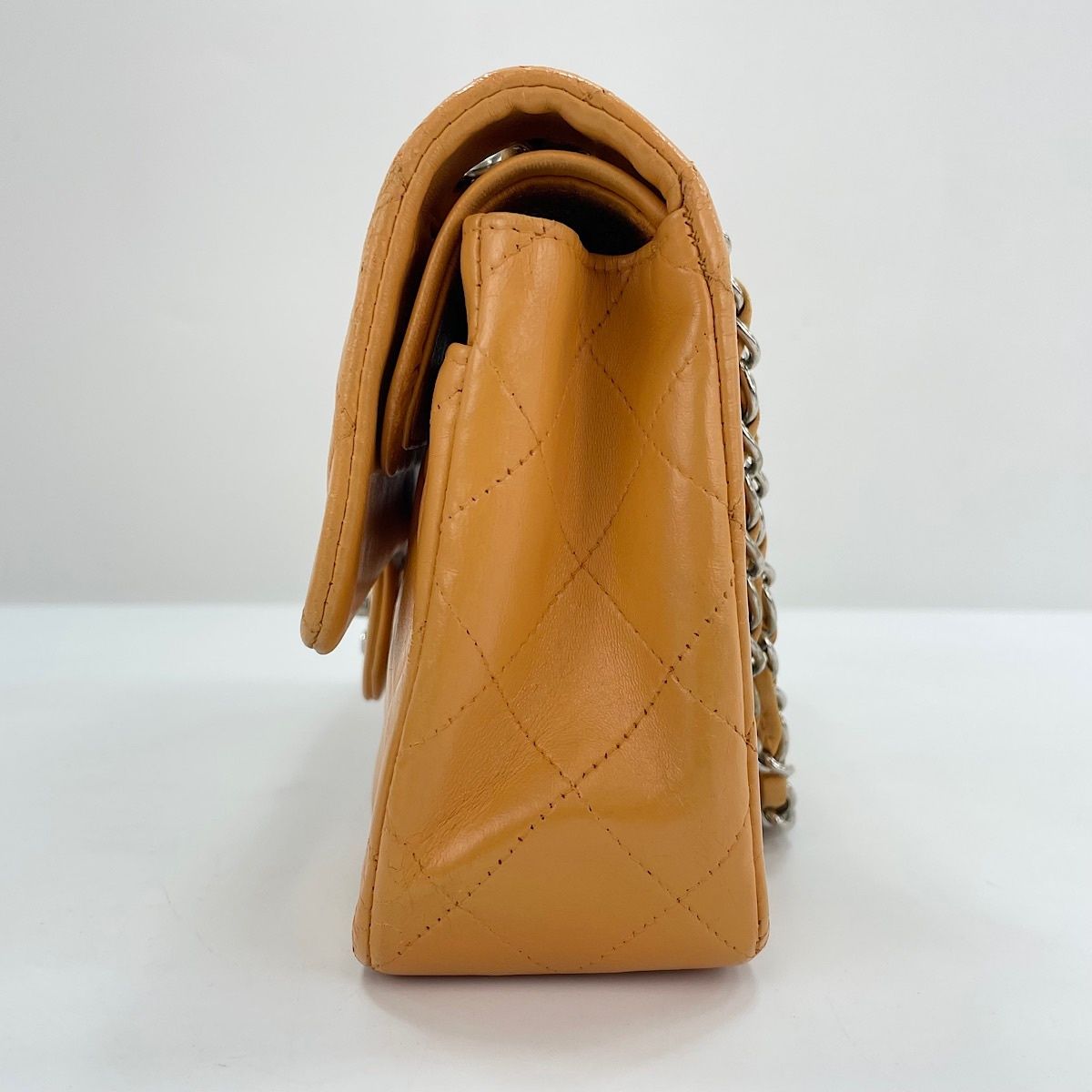 Chanel Shoulder Bag Quilted 23 — view 6